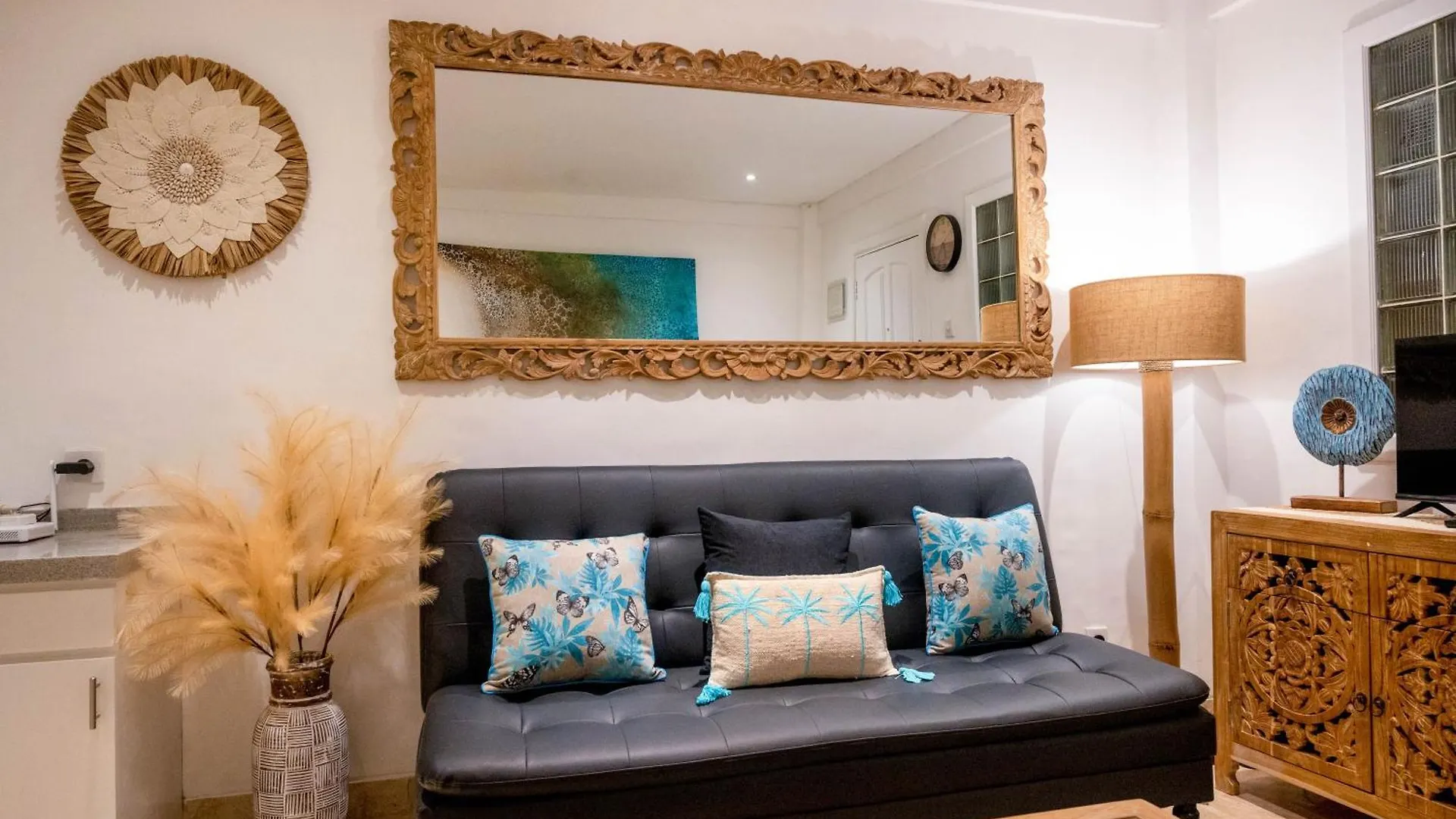 Bali Bliss Jayakarta Apartments سمينياك