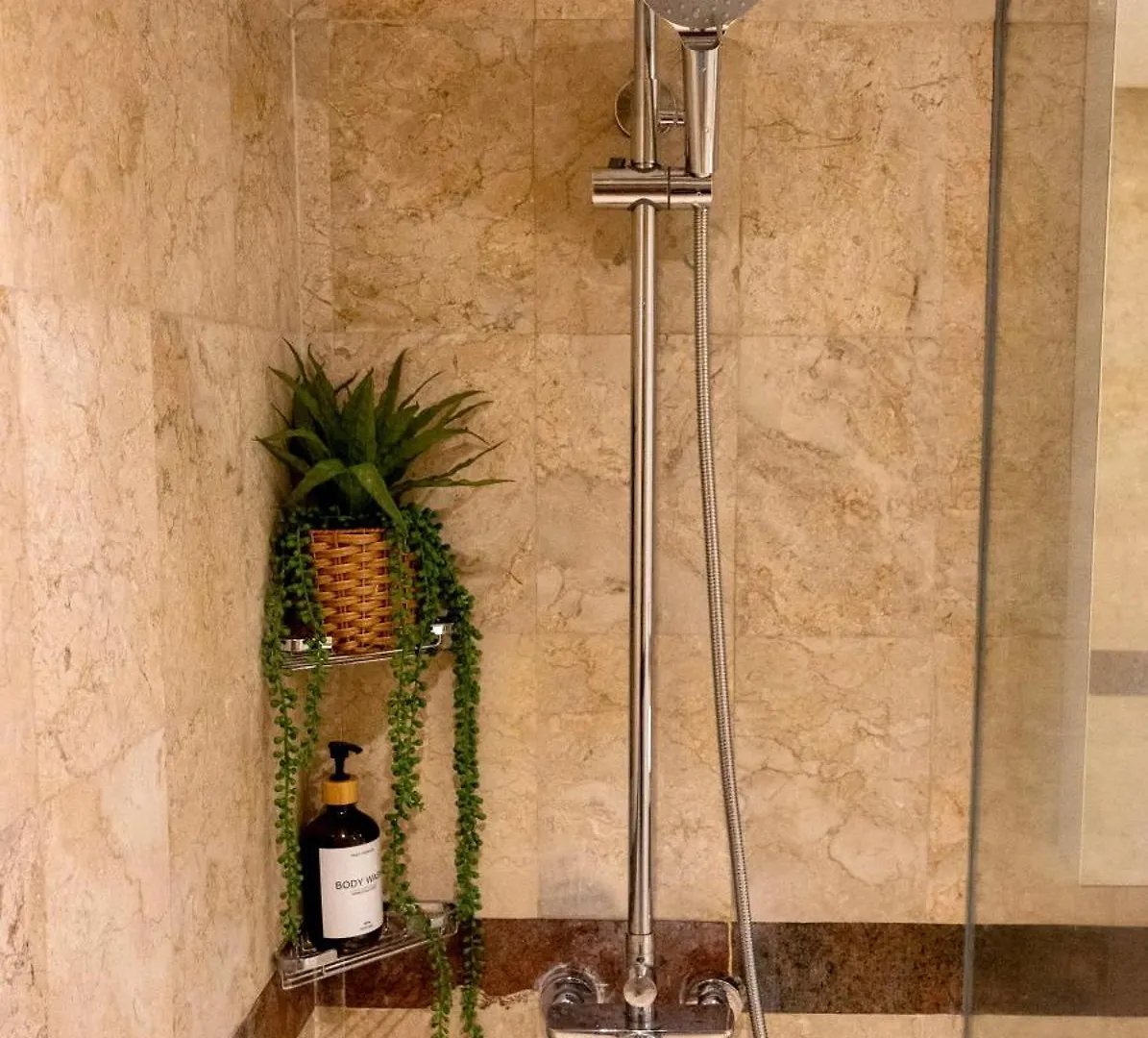 Bali Bliss Jayakarta Apartments سمينياك 0*,  إندونيسيا