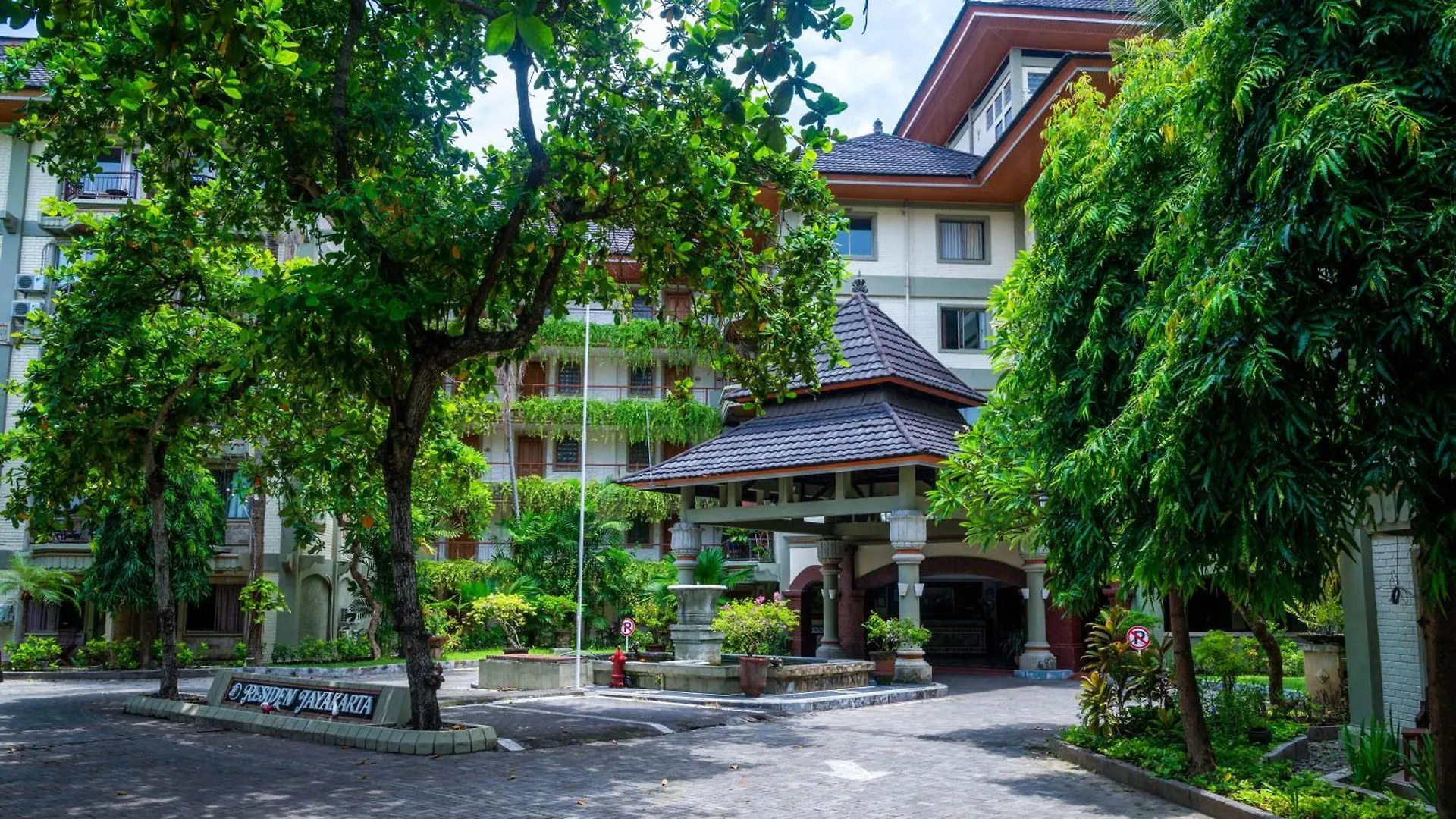 Bali Bliss Jayakarta Apartments سمينياك