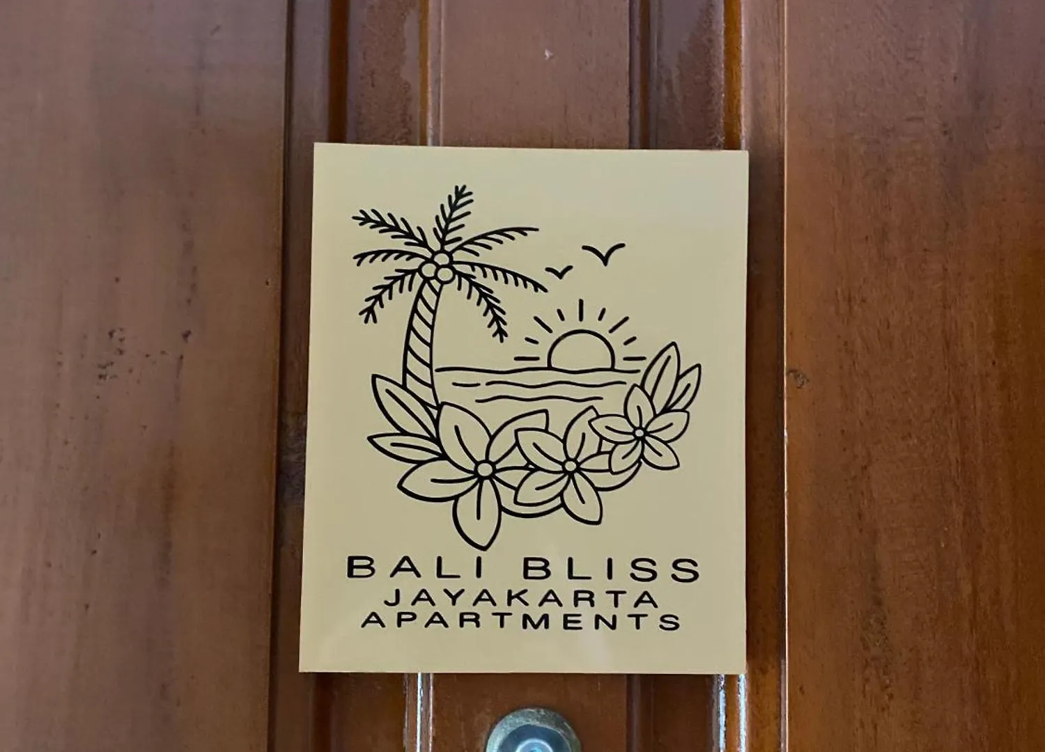 Bali Bliss Jayakarta Apartments 塞米亚克